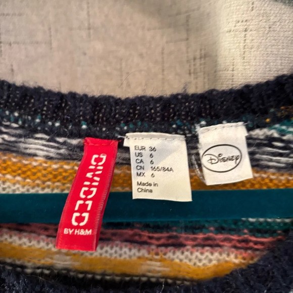 Divided by H&M and Disney Collaboration Mickey Sweater, Size 6. Multi-color - Picture 5 of 7